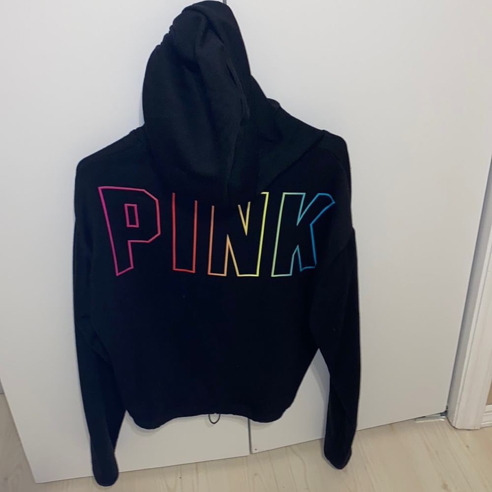 Like new PINK pullover string hoodie